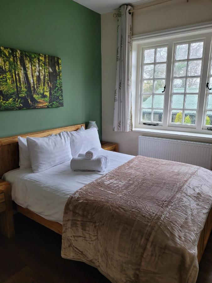 The Trusty Servant Inn Линдхорст Экстерьер фото